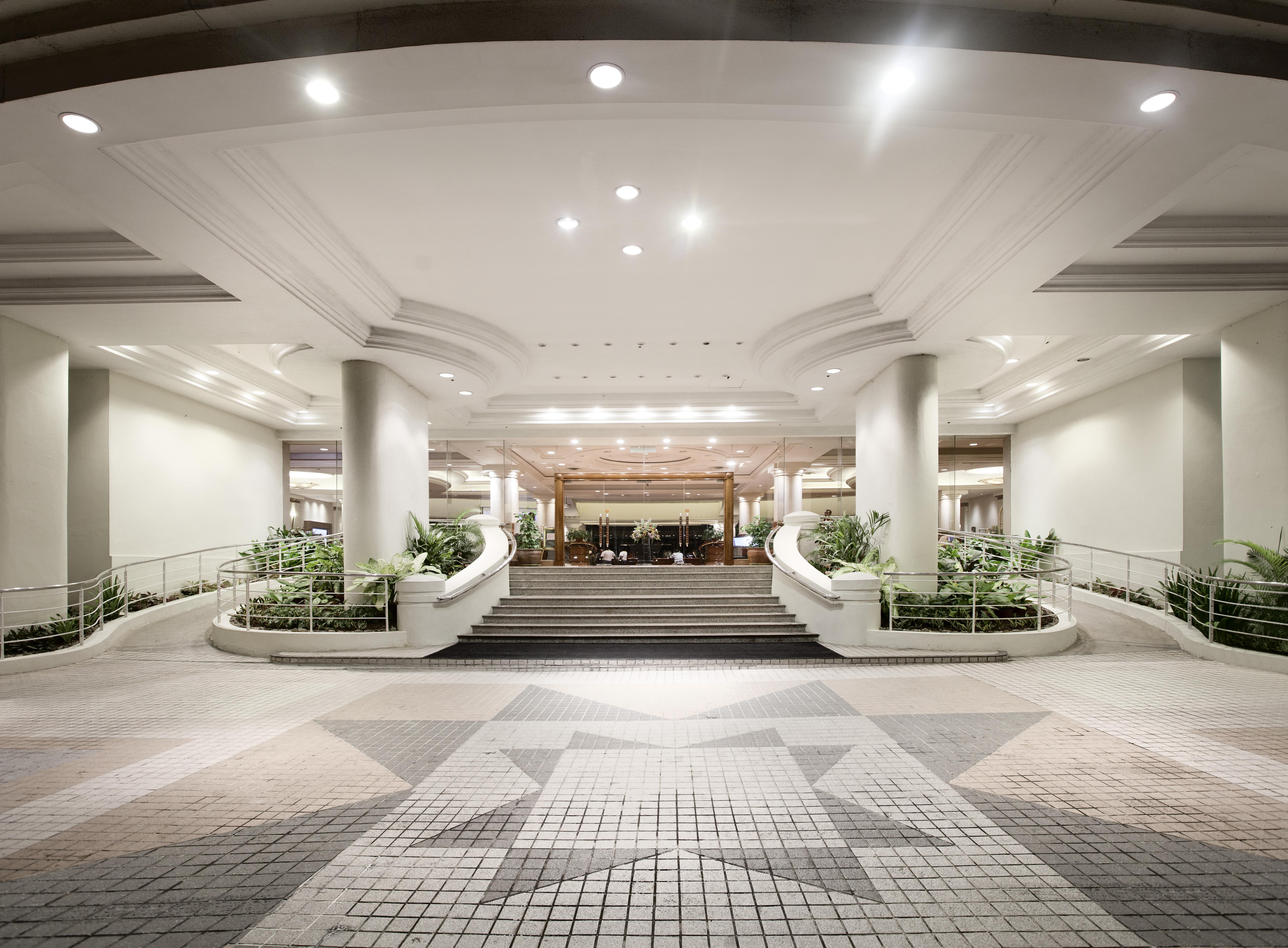 Dorsett Grand Labuan Hotell Exteriör bild