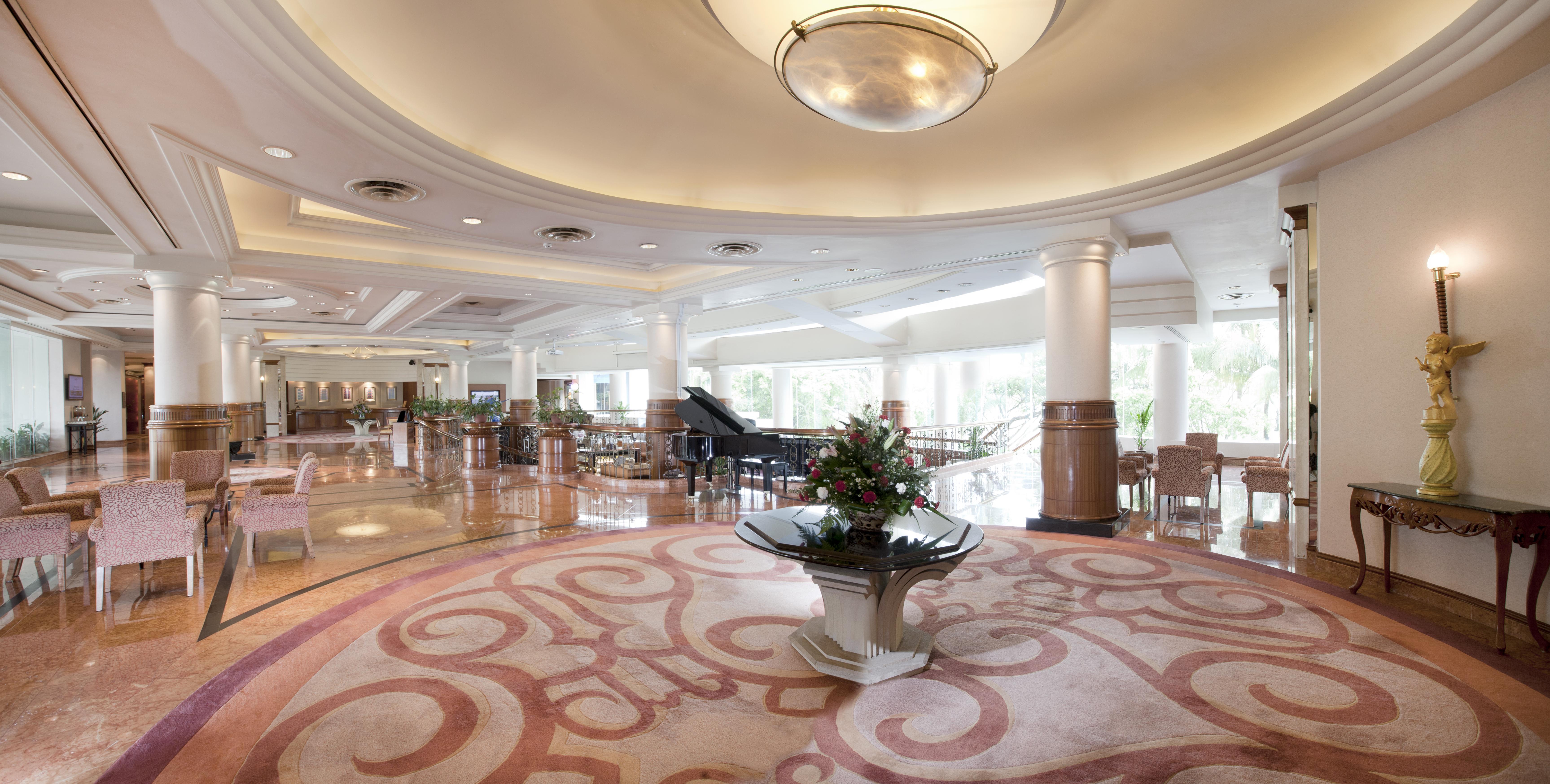 Dorsett Grand Labuan Hotell Exteriör bild
