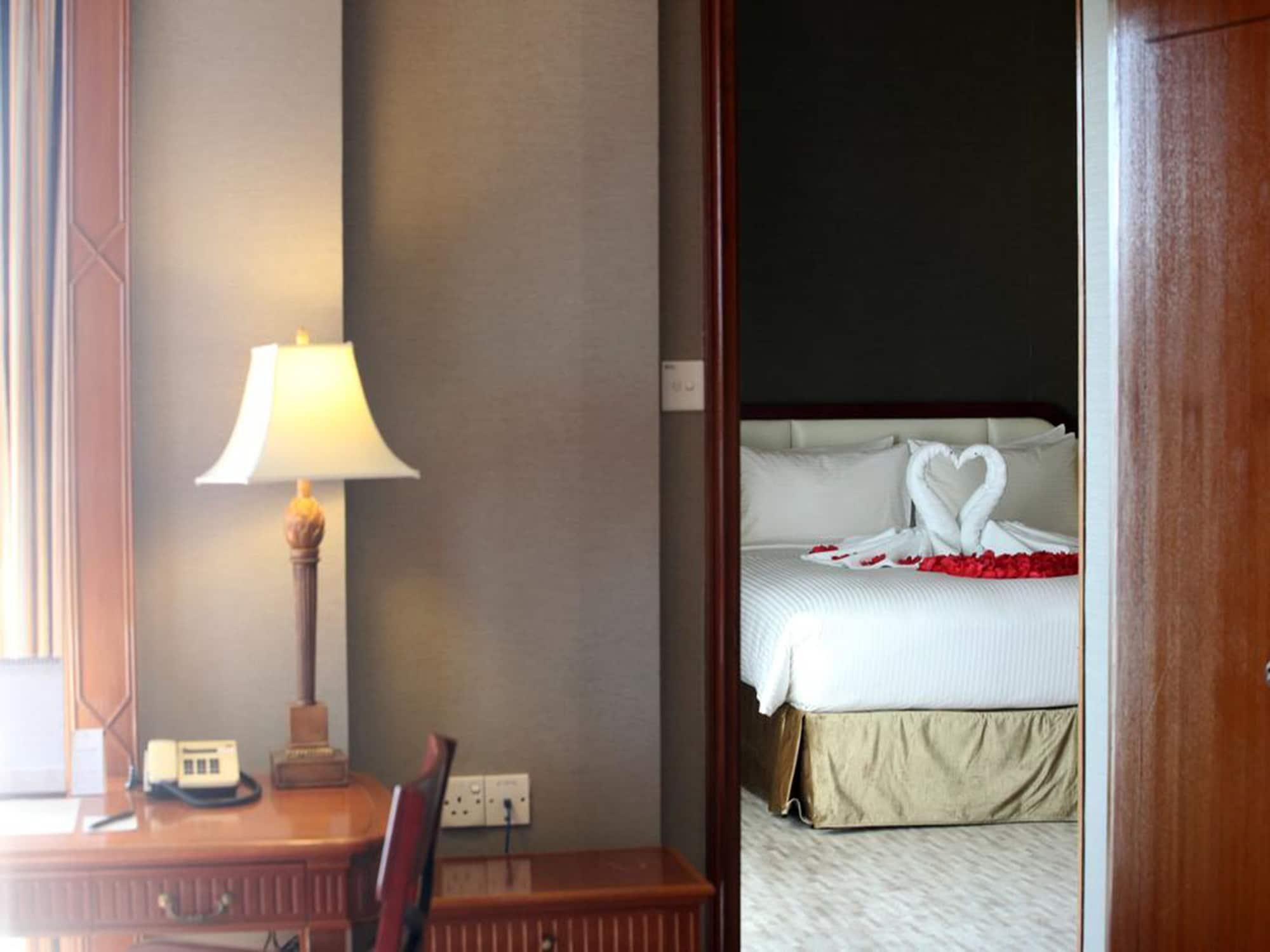 Dorsett Grand Labuan Hotell Exteriör bild