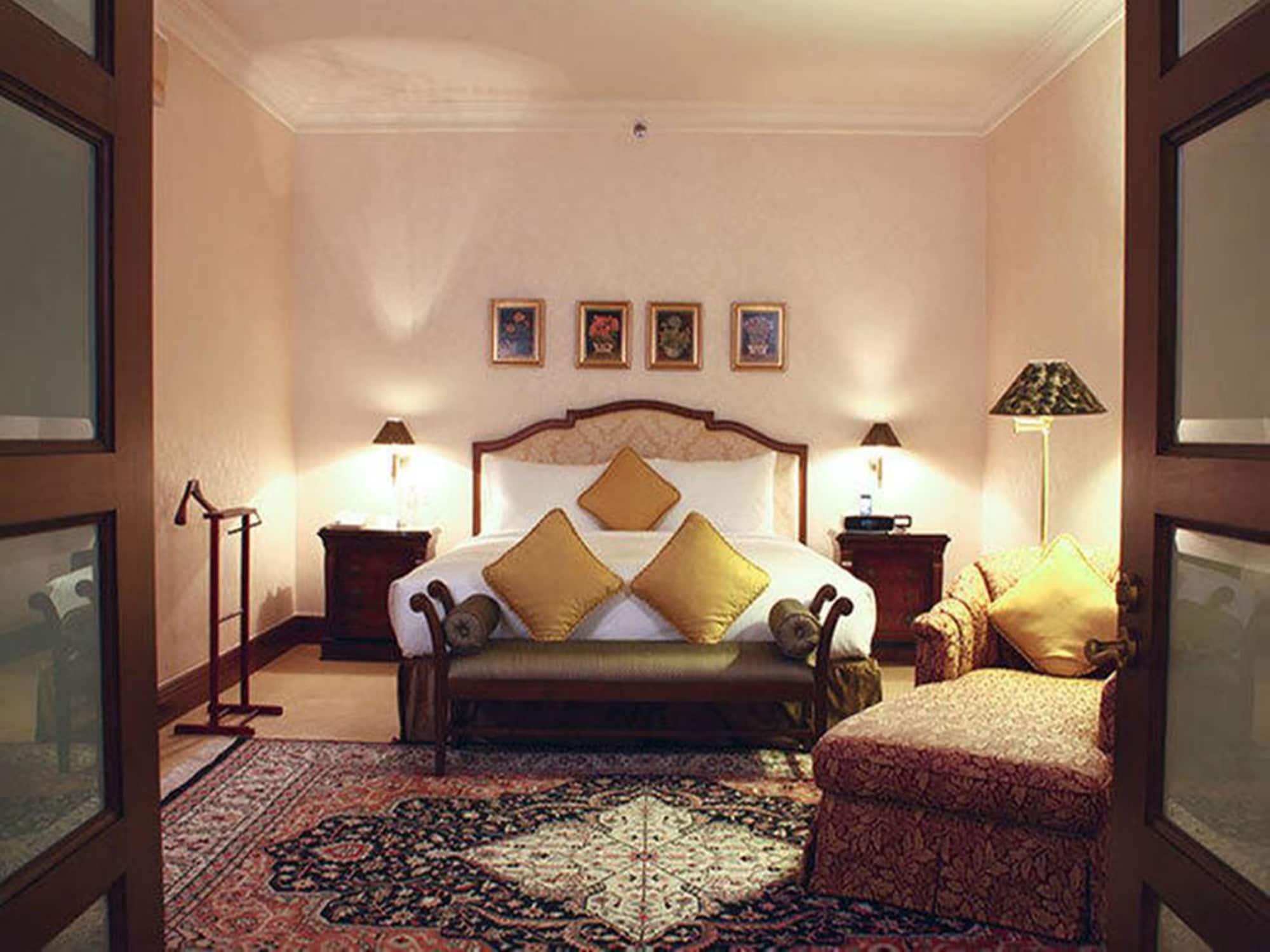 Dorsett Grand Labuan Hotell Exteriör bild