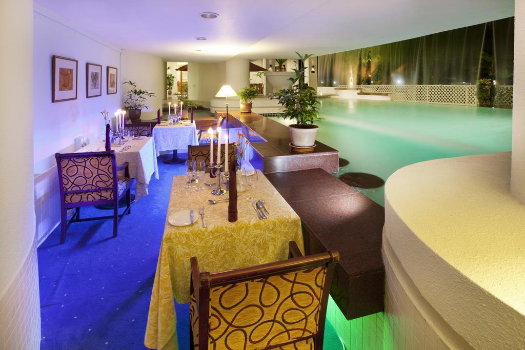Dorsett Grand Labuan Hotell Exteriör bild